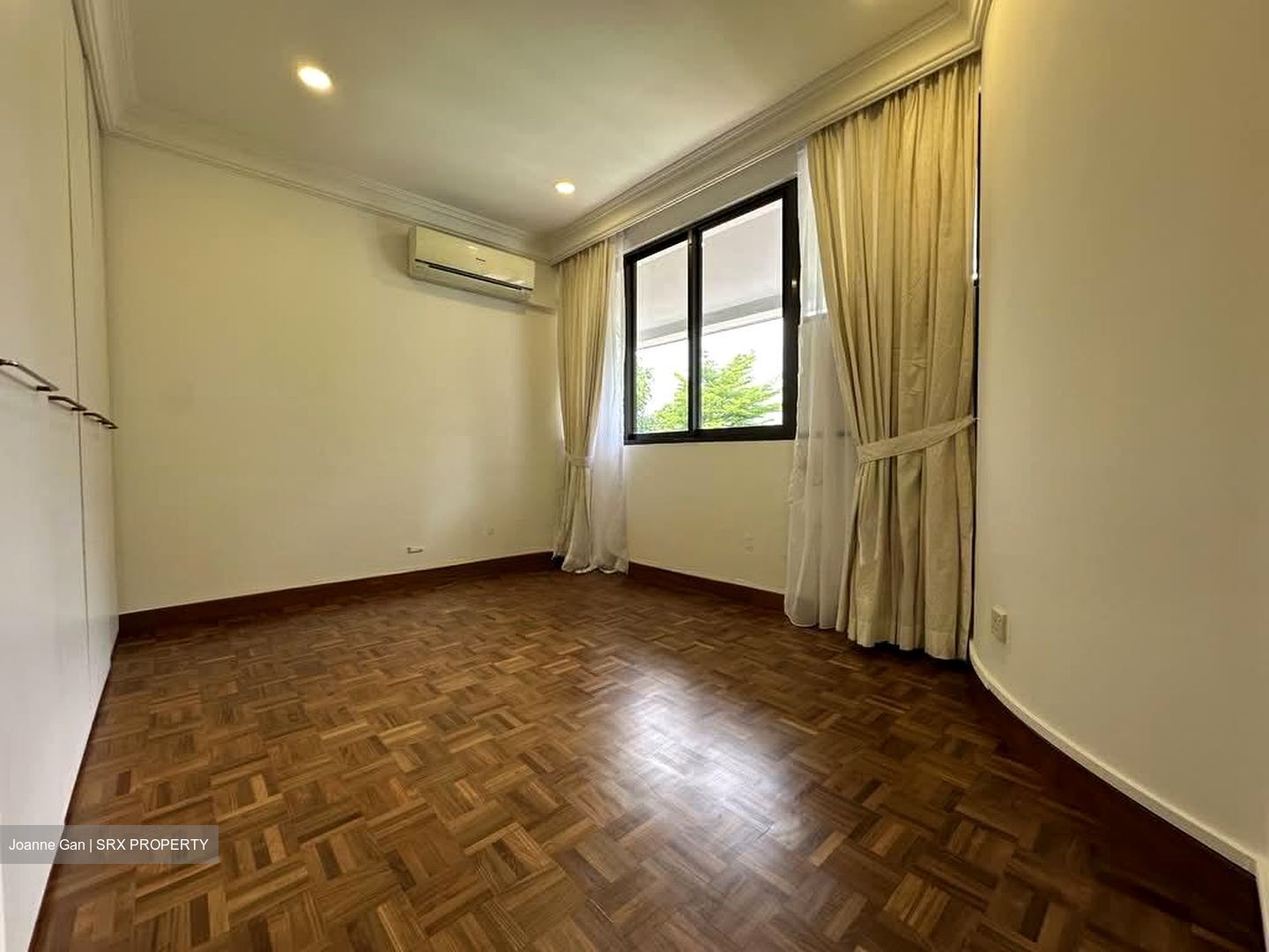 Villa Des Flores (D11), Condominium #584345861